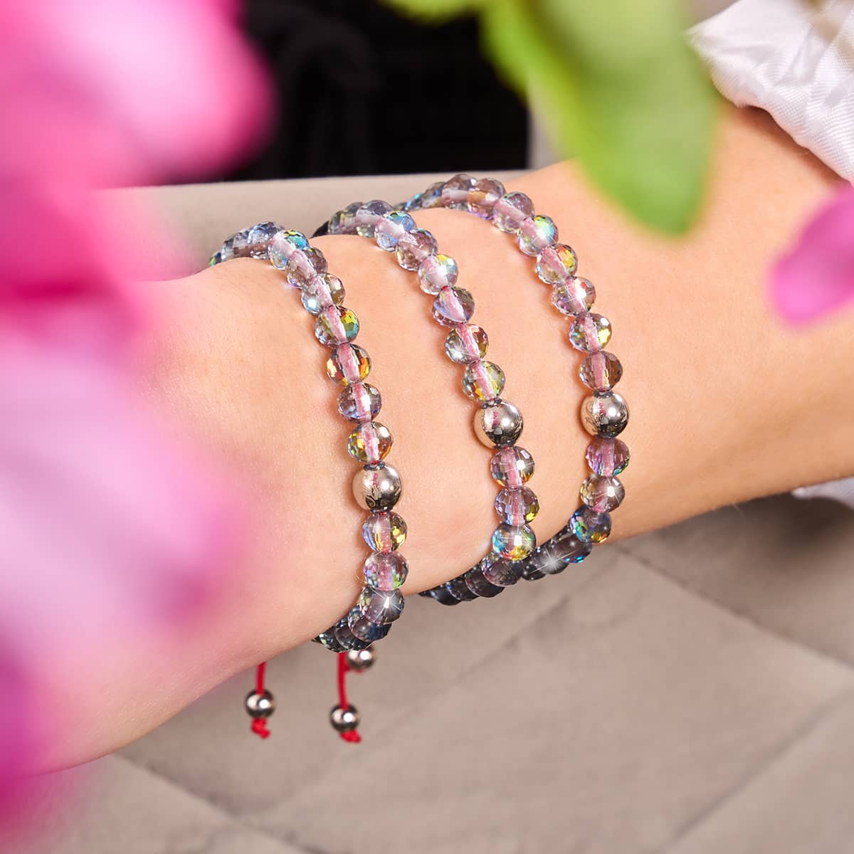 Electric Charcoal Prisma x Bracelet fil rouge